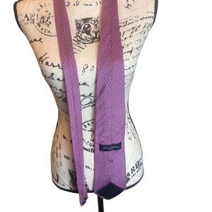 Men's Designer Silk Necktie Purple Geometric Pattern Italian Made Tie